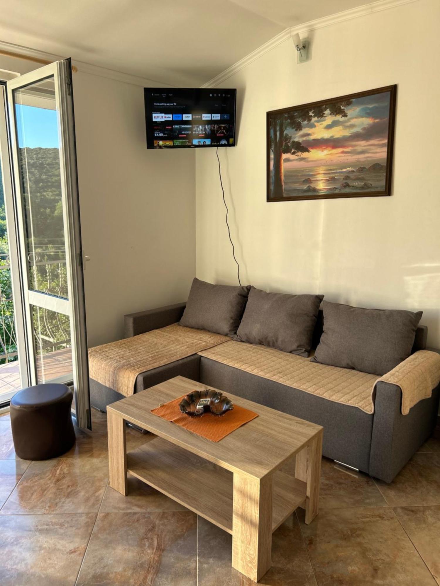 Apartment Lazarus Bigova Tivat